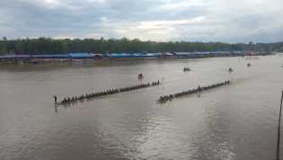 Pacu Jalur Tepian Lubuak Sobea 2025, Tuah Keramat Bukit Embun Raih Juara Pertama