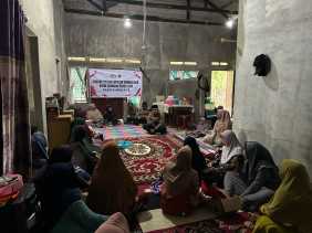 Polsek Rambah Ajak Sukseskan Pemilu 2024 Bersama Emak-emak Dusun Kumu Deli