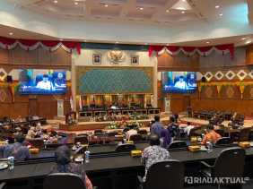 Penandatanganan MoU Perubahan KUA-PPAS APBD Riau, Nilainya Rp10,8 Triliun