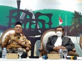 DPR : UU Haji dan UU BPKH Perlu Direvisi
