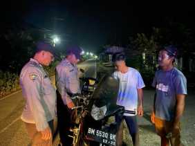 Polsek Kempas Gencar Patroli Malam Jelang Pemilu 2024 untuk Cegah Kriminalitas