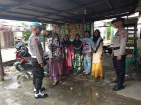 Polsek Tembilahan Sosialisasikan Cooling System Pemilu Damai di Jalan Pangeran Hidayat