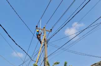 Usai Hujan Badai, Puluhan Ribu Pelanggan Alami Pemadaman Listrik