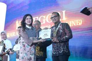 Terbaik III Siaran Pers, Pemprov Riau Raih Anugerah Media Humas 2025