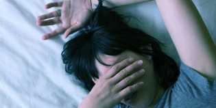Penyebab Mengapa Kamu Kerap Merasa Tersentak saat Baru Mulai Tidur