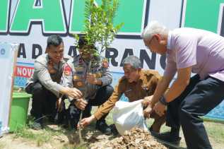 Cegah Abrasi Sungai Indragiri, Wakapolda Riau dan Polres Inhu Gandeng 3 Kampus di Rengat