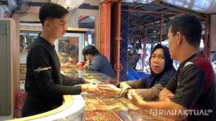 Harga Emas Perhiasan di Pekanbaru Melonjak Jelang Idulfitri 2025