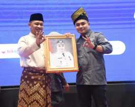 Bupati Bengkalis Lantik Pengurus IKMKB dan IPEMALIS Jakarta