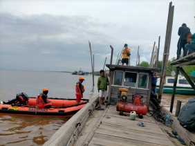 Masuki Hari Ke-7 Pencarian, ABK KM Kurnia 8 yang Tenggelam di Pelabuhan Buton Belum Ditemukan