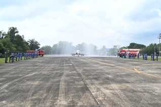 Hawk 109/209 Tinggalkan Lanud Roesmin Nurjadin Pekanbaru