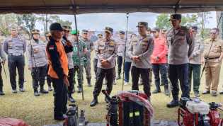 Asisten Operasi Kapolri Cek Peralatan di Riau Dalam Hadapi Karhutla