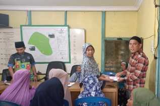 29 KPM di Desa Sigaruntang Kuansing Terima BLT Dana Desa Jelang Lebaran