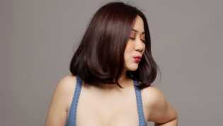 Tante Ernie Kenakan Bodycon Dress, Netizen: Menua Makin Hot
