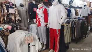 Permintaan Baju Merah Putih di Pekanbaru Meningkat Jelang HUT ke-80 RI