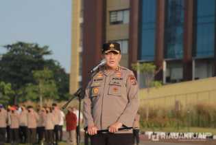 Pastikan Penanganan Maksimal, Kapolda Riau Pantau Langsung ke Lokasi Kapal Terbalik di Inhil
