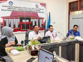 Ombudsman Riau Larang Sekolah dan Komite Jual Seragam, Kepsek Terancam Dicopot