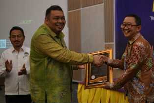 BPDPKS Terima Award Kemitraan UKMK dan Petani Sawit Milenial dari Aspekpir.