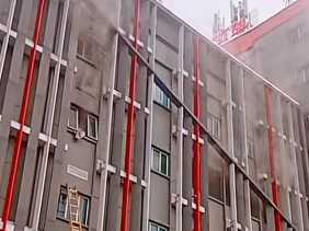 Salah Satu Kamar Hotel New Hollywood Pekanbaru Terbakar, Tamu Berhamburan