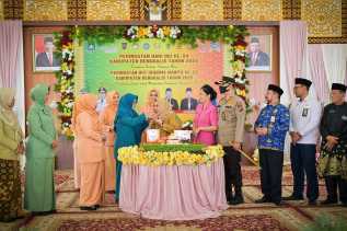 Kapolres Bengkalis AKBP Indra Wijatmiko Hadiri HUT Dharma Wanita Persatuan dan Hari Ibu