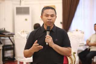 Gubernur Riau Abdul Wahid Terjaring OTT KPK, 10 Orang Diamankan