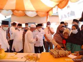 Safari Ramadhan Ke Rohil, Gubri Tinjau Pasar Murah Di Bagansiapiapi