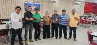 Ade Hartati Memohon Tunjuk Ajar Para Pendiri PAN di Riau