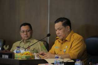 Sekdaprov Pimpin Rapat Evaluasi dan Percepatan APBD Riau 2022