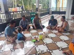 Babinkamtibmas Polsek Keritang Sosialisasikan Pemilu Damai Langsung ke Sasaran