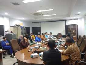 Terkesan Lamban, Ternyata Ini Alasan Pemerintah Tak Kunjung Perbaiki Jalan Rusak di Pekanbaru