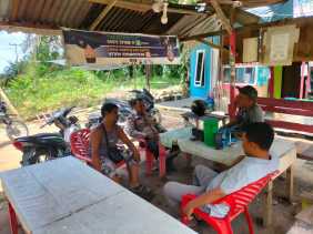 Personel Bhabinkamtibmas Polsek Tambusai Gelar Cooling System di Desa Sungai Kumango