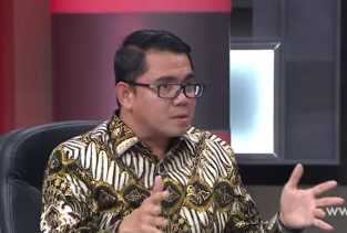 Polisi Bantah Keluarkan Pelat Nomor Polri untuk Arteria Dahlan