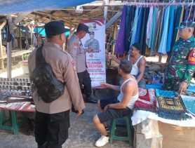 TNI Polri di Kerumutan Patroli Dialogis di Pasar untuk Pilkada Damai