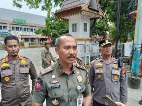 Wujudkan Kota Tertib, Satpol PP Pekanbaru Peringatkan PKL Tak Boleh Jualan di Sembarang Tempat