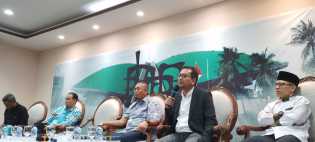 Kemesraan Elit Jangan Merusak Kesehatan Demokrasi di Indonesia