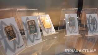 Harga Emas Antam Stagnan di Level Rp 1.927.000 per Gram