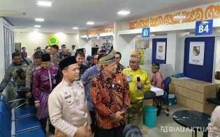 Tinjau MPP Pekanbaru, Wamen PAN-RB Puji Wako Agung Atas Pelayanan Prima ke Masyarakat