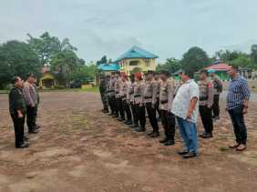 Kapolsek TPTM Pimpin Apel Pengamanan Rapat Pleno PPK Tanah Putih Tanjung Melawan