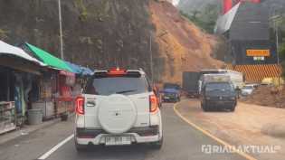 Jalan Riau - Sumbar di Kelok 9 Kembali Normal Pasca Longsor, Polres Lima Puluh Kota: Tetap Waspada