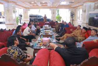 Wako Pekanbaru Silaturahmi dan Halal Bihalal dengan Pimpinan DPRD