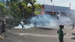 Seberapa Parah Efek Gas Air Mata ke Tubuh Kita?