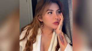 Angela Lee Pakai Bikin Netizen Gagal Fokus