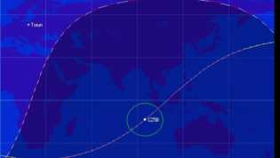 Viral Benda Asing Menyala-nyala di Langit Lampung, Apa Itu Sebenarnya?