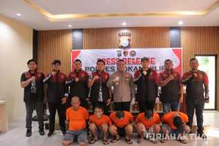 Polres Rokan Hilir Amankan Lima Orang Perambahan dan Pembakaran Hutan, Dua Alat Berat Diamankan