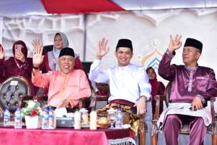 Wakil Ketua DPRD Bengkalis Hadiri Pembukaan Pawai Kafilah MTQ ke-43 Riau