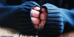 Lima Kondisi yang Menyebabkan Tangan Selalu Terasa Dingin dan Cara Mengatasinya