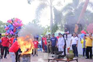 Hut ke 104 Damkar, Kobaran Api di Lapangan Tugu Bengkalis Semarakan Jalan Santai