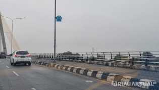 Besi Pagar Pembatas Jembatan Siak IV Dicuri