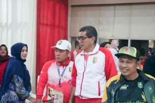 Pimpinan dan Anggota DPRD Hadiri Pembukaan Porprov Riau Tahun 2022