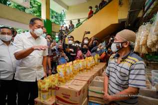 Mendag Pastikan HET Minyak Goreng Berlaku Efektif di Pasar Rakyat dalam 3-4 Hari ke Depan 