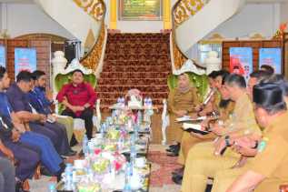 Honorer Non Database Bengkalis Audiensi, Bupati dan DPRD Siap Kawal Aspirasi ke Pusat